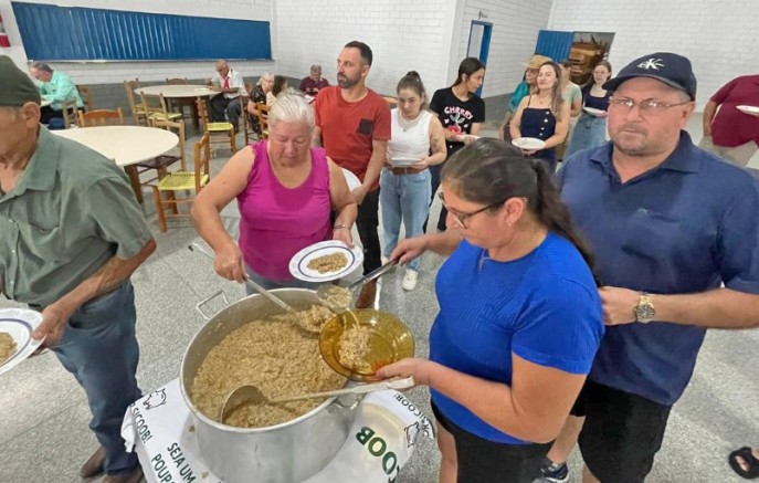 União da comunidade marca almoço beneficente em apoio a Sandra Mara da Rosa na luta contra o câncer