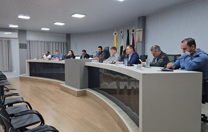 Câmara aprova projeto para custear participação de alunos em competições