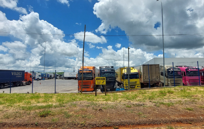 Aduana de Dionísio Cerqueira bate recorde histórico de caminhões em março de 2026