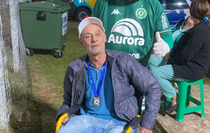 Familiares do Ex-goleiro Rebolino promove rifa beneficente para custear tratamento após AVC