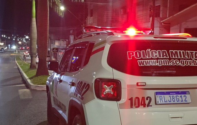Ex-companheiro invade residência e agride mulher mesmo com medida protetiva