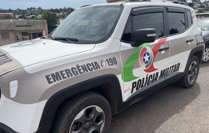 Mulher é presa após agredir a própria mãe durante discussão