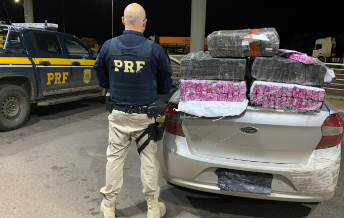 PRF apreende 100 quilos de maconha durante fiscalização na BR-163