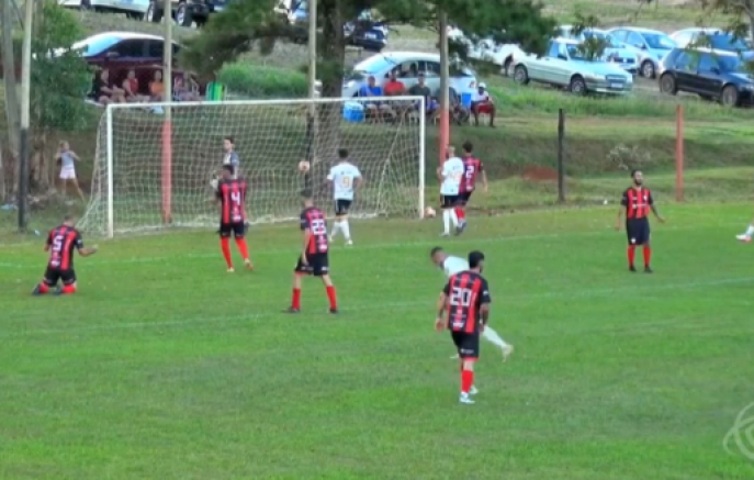 Atlético Sede Marina vence o São Paulo de Idamar e assume a liderança do Cerqueirense 2026