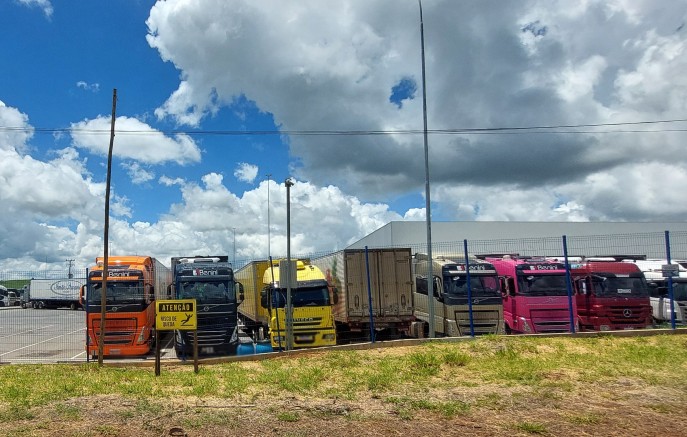 Importações impulsionam movimento da Aduana em abril