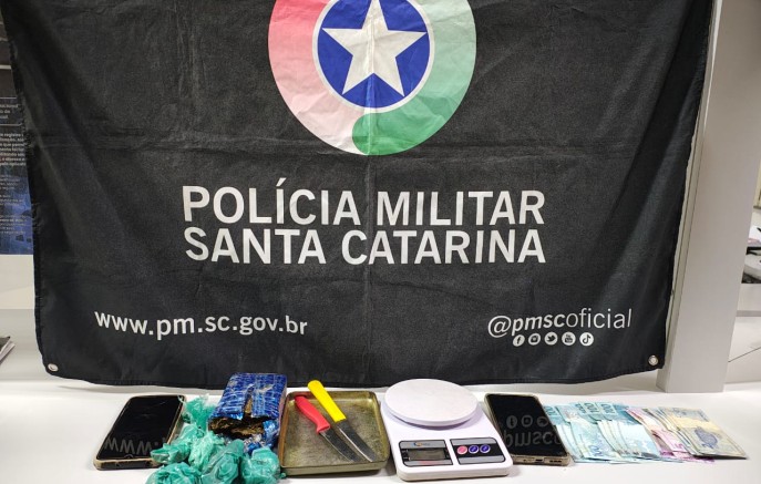 Casal é preso por tráfico de drogas no bairro Floresta após denúncias