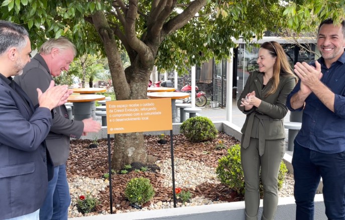 Cresol Evolução e Prefeitura revitalizam praça da Travessa Herondi Maran em parceria