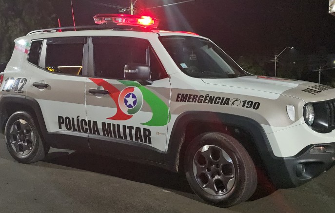 Polícia Militar prende três homens com mandados judiciais e registra ocorrências de trânsito no Extremo-Oeste