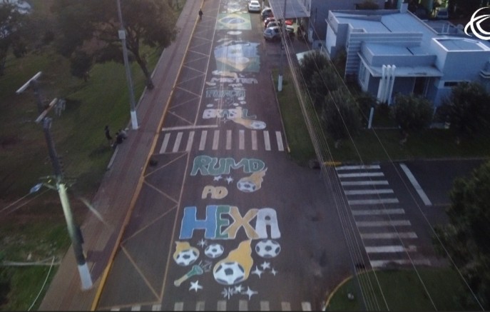 Rua Saldanha da Gama vira cartão-postal da Copa após dias de trabalho em Dionísio Cerqueira