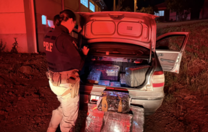 Motorista é preso com 200 quilos de maconha após receber droga em Dionísio Cerqueira