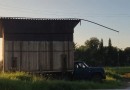 Caminhão é apreendido transportando casa na carroceria na BR-285