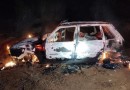 Carro é completamente consumido pelo fogo na BR-282