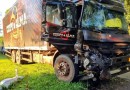 Homem morre em acidente com caminhão da banda Corpo e Alma na RS-342