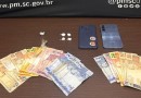 Mulher é presa por tráfico de drogas durante operação policial