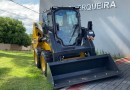 Município adquire mini carregadeira para reforçar serviços da Secretaria de Obras Urbanas