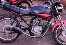 PM apreende motocicleta adulterada, sem placas e retrovisores e com débitos em atraso no bairro Guanabara
