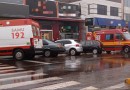 Colisão entre carro e moto deixa motociclista ferido na Av. Santa Catarina