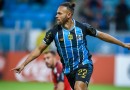 Grêmio vence Palestino e segue na briga pela liderança do grupo na Sul-Americana