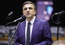 Deputado federal Aliel Machado participa de simpósio e debate regulação dos mercados digitais
