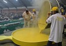 Maior polenta artesanal do mundo: Festa em Rio do Oeste faz prato gigantesco