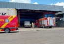Princípio de incêndio em placa solar de empresa mobiliza Corpo de Bombeiros