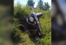 Fusca sai da pista e capota em ribanceira na BR-282