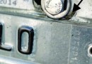 Após perder placa original de motocicleta, condutor usa outra e é preso por adulteração