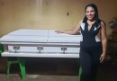 Funerária faz acordo com ex-funcionária e dá caixão de luxo como pagamento de trabalhista
