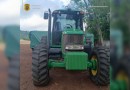 Trator roubado em Minas Gerais é recuperado pela Polícia Civil em propriedade rural