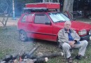 ‘Trovão Vermelho’: catarinense transforma Fiat Uno 1992 em motorhome e viaja pelo Brasil