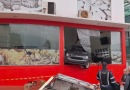 Carro invade padaria e deixa ao menos três feridos