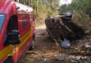 Homem morre após caminhão caçamba capotar no Oeste de Santa Catarina