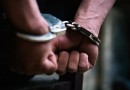 Homem tenta estrangular a companheira e é preso