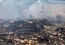 Destruição causada por incêndio em supermercado no Oeste de SC