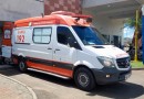 Idoso fica ferido após colisão entre bicicleta e carro