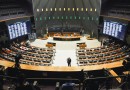 Câmara aprova projeto que prevê salários iguais para homens e mulheres