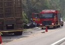 Colisão entre carro e caminhão na BR-280 deixa 5 mortos em Porto União