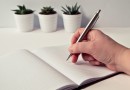 Escrever à mão pode te deixar mais inteligente, aponta estudo