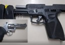 Homem é conduzido após denúncia de violência doméstica e armas são apreendidas