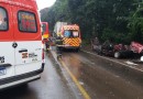 Condutor fica preso às ferragens após colisão com carreta na BR-282 em Iraceminha
