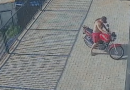 Motocicleta é furtada em frente a residência