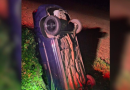 Motorista de 27 anos morre após carro tombar e bater em barranco na SC-157