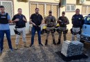 Ação conjunta PRF, PM e Civil apreende 120 kg de maconha e prende quatro envolvidos