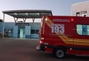 Homem é socorrido pelos Bombeiros após cair do telhado