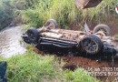 Motorista de S10 morre após cair com veículo em rio na BR-282