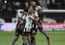 Com golaços de fora da área, Botafogo goleia o Bragantino no Nilton Santos