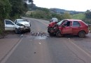 Mulher morre em colisão frontal entre carros na SC-160