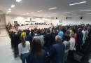 Vereadores aprovam moção de repúdio contra vereadora