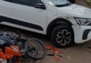 Motociclista fica ferido em colisão com carro