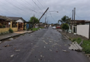 Meteorologista alerta para risco de novos tornados no Rio Grande do Sul e temporais em Santa Catarina